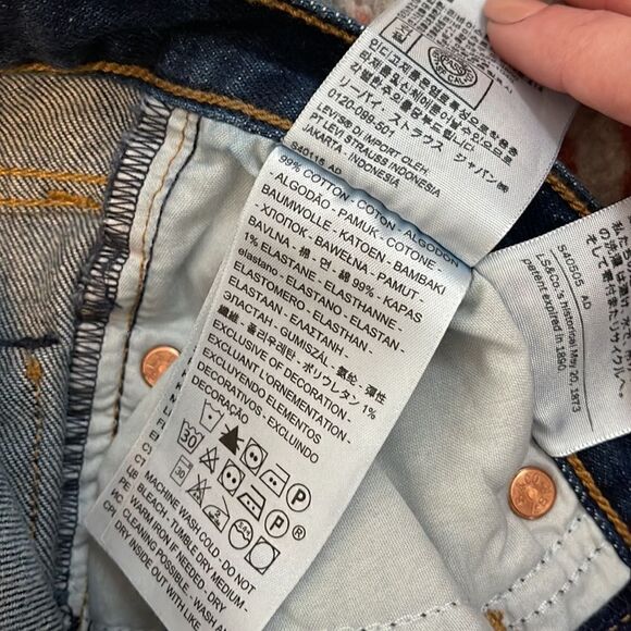 NWT Levi’s Icon Wedgie Dark Wash Jeans Size 24 - Picture 7 of 7